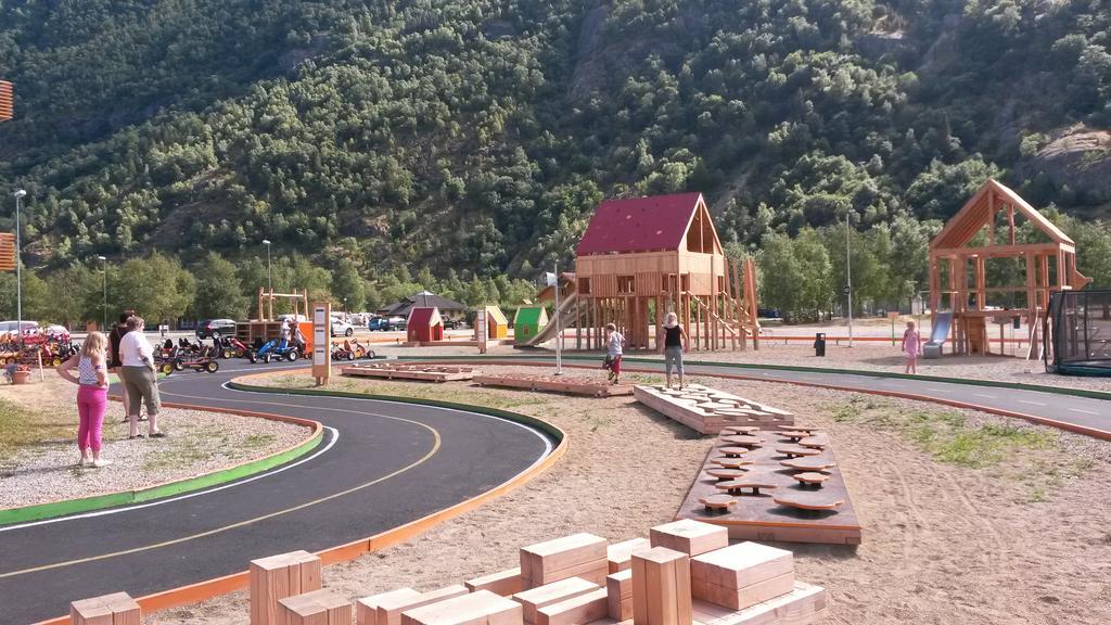 Laerdal Ferie- Og Fritidspark Lærdalsøyri Zewnętrze zdjęcie